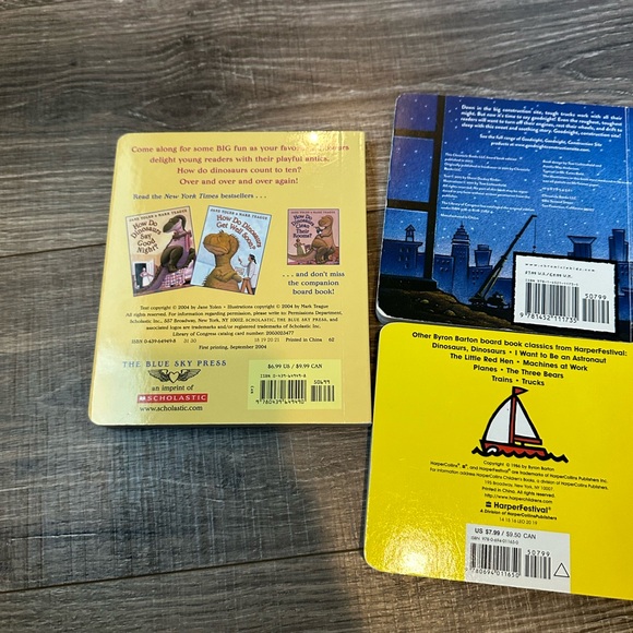 Children's Book Set - Dinosaur, Construction, and Boat Themes - Picture 8 of 9